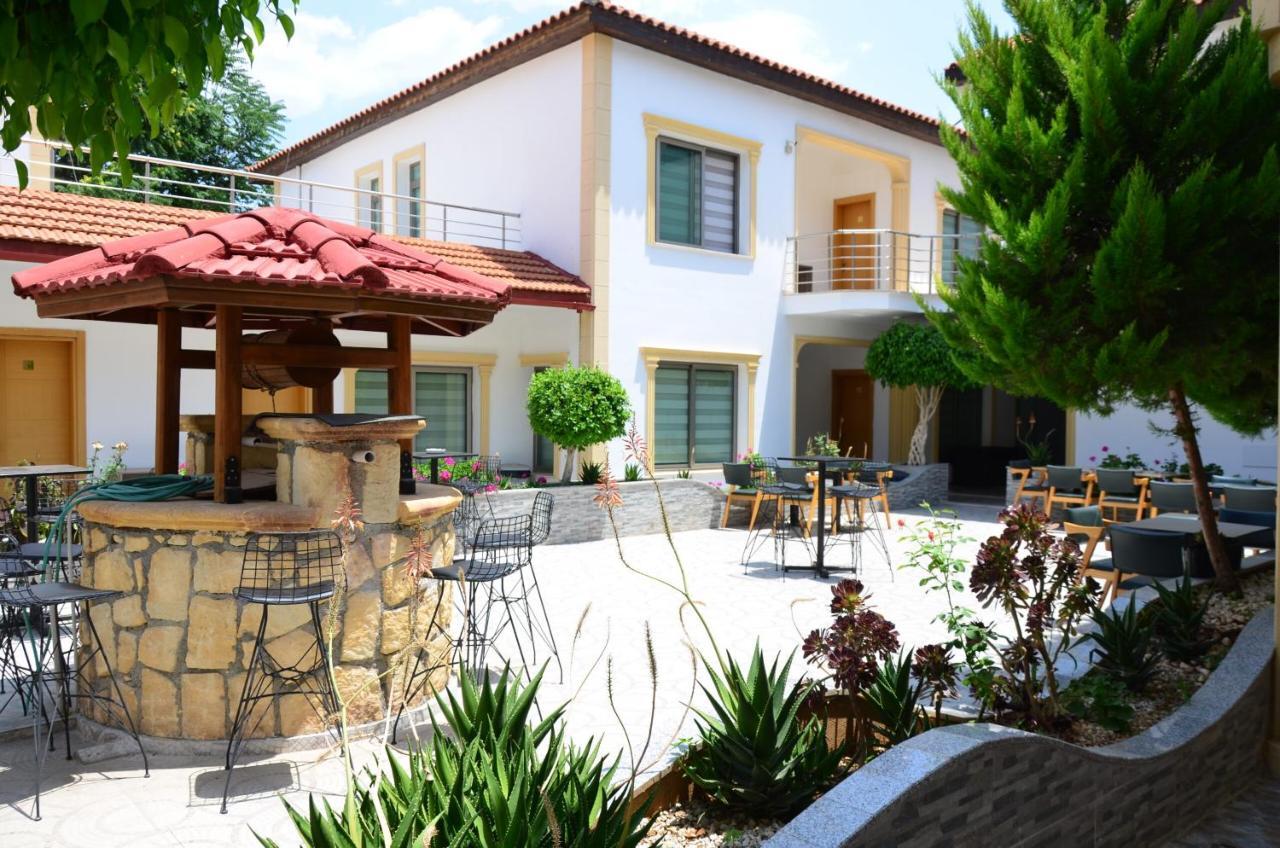Nagas Hotel & Restaurant At Historical Part Of Nicosia Exterior foto